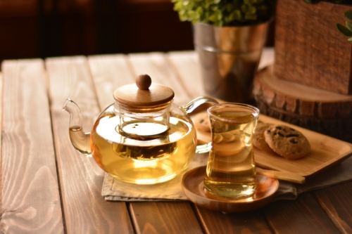 Lucas Süzgeçli Demlik 800 ml