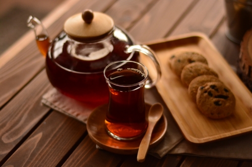 Lucas Süzgeçli Demlik 900 ml